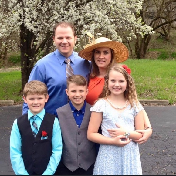 Meet your Posh Ambassador! Christie - Picture 8 of 9